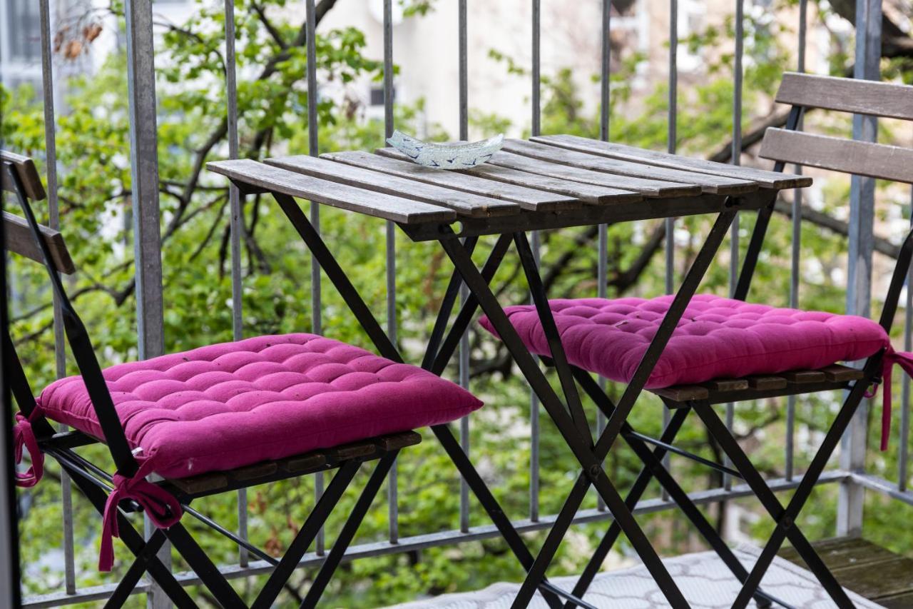Moonlight Apartment With Porch Near Schoenbrunn And Westbahnhof Виена Екстериор снимка